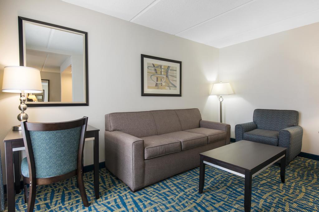 Holiday Inn Savannah South - I-95 Gateway By Ihg Georgetown Bagian luar foto